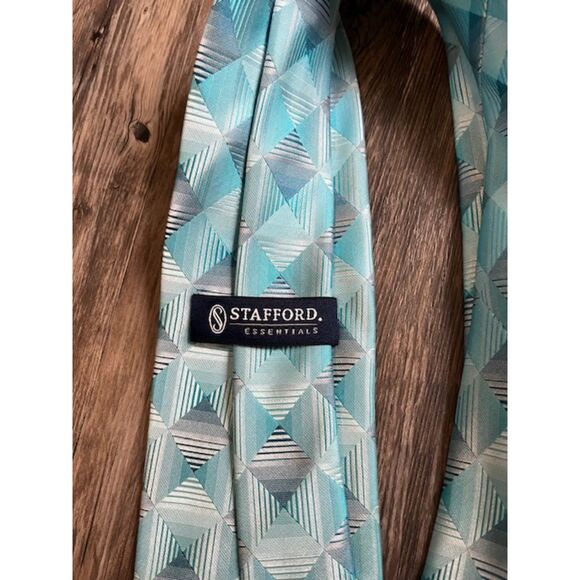 Light Blue Teal Pattern Printed Stafford Men's Tie - Picture 2 of 3